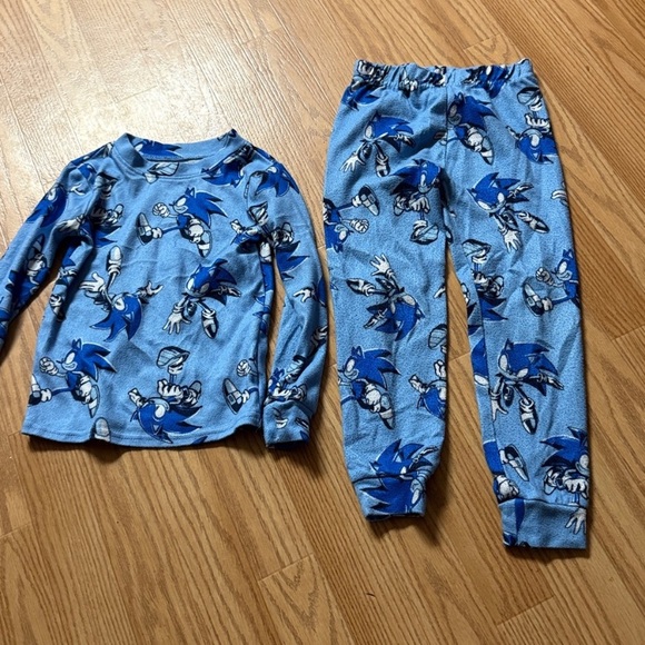 Lot of 11 boys size 4 clothes 1:13 - Picture 4 of 9